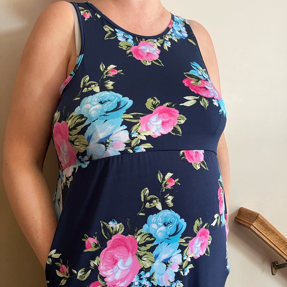 Floral maxi dress with pockets